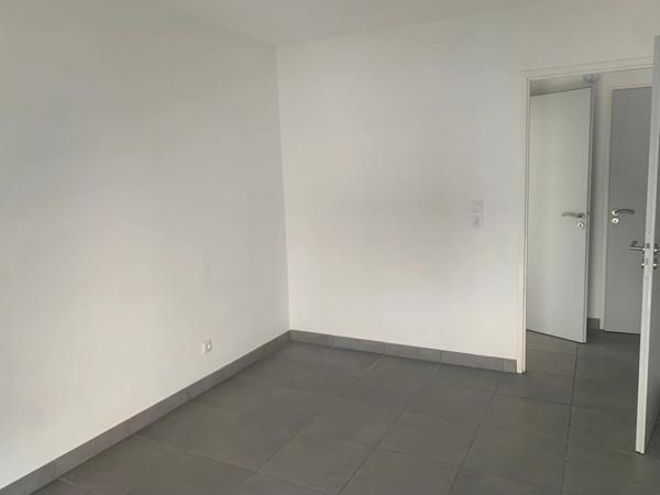 Location                                                      Appartement
                        
                     3 pièces                      57 m2                     à Perpignan