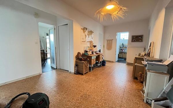 Maison à vendre    6 pièces • 170 m2 Saint-Max