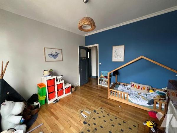 ROSENDALIENNE 200 M2 - 5 CHAMBRES - JARDIN - GARAGE - A VENDRE - ROSENDAEL.

SITUEE A PROXIMI...