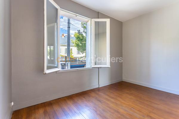 Vente
                Appartement62 m² - 2 Pièces -
                    CLERMONT-FERRAND (63000)