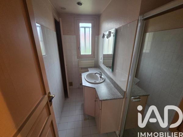 Maison à vendre 7 pièces 209 m² Salaise-sur-Sanne