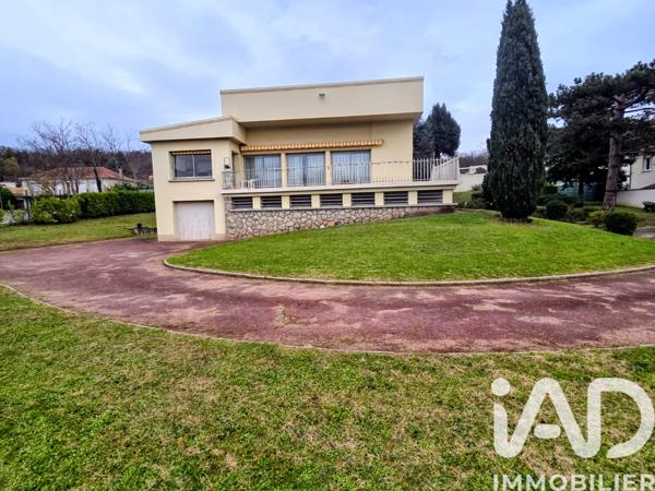 Maison à vendre 7 pièces 209 m² Salaise-sur-Sanne