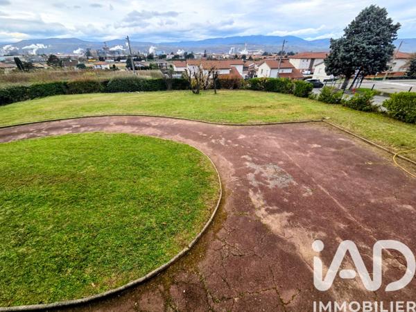 Maison à vendre 7 pièces 209 m² Salaise-sur-Sanne