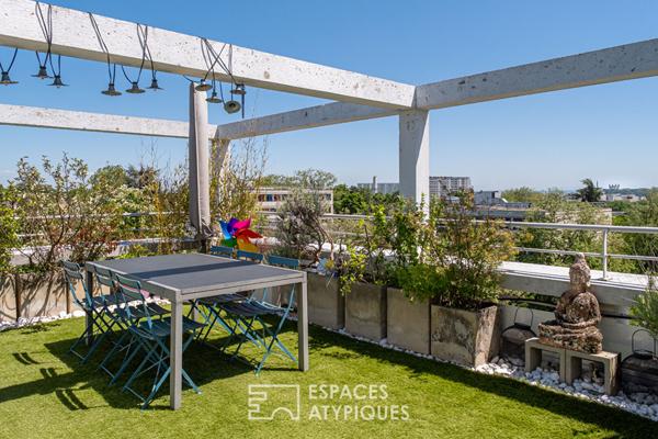 Duplex rénové en dernier étage avec terrasse panoramique