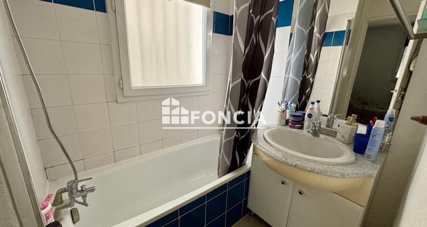 Location Appartement 2 pièces 34 m² - Clermont-ferrand 63100