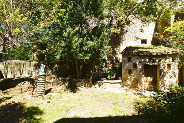 Maison de Maître 276m² habitable, jardin, dépendances
