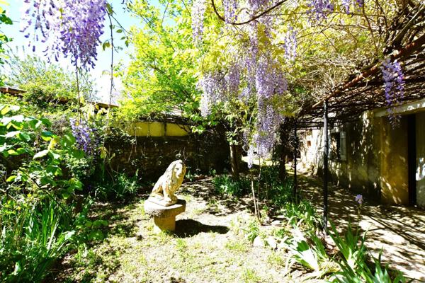 Maison de Maître 276m² habitable, jardin, dépendances