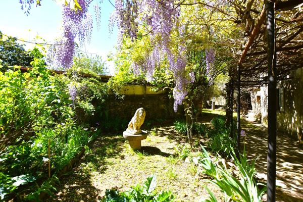 Maison de Maître 276m² habitable, jardin, dépendances