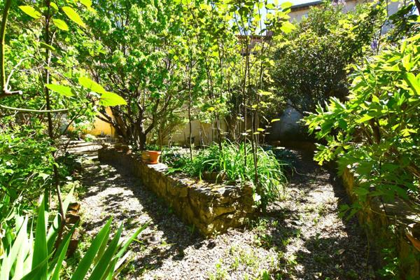 Maison de Maître 276m² habitable, jardin, dépendances
