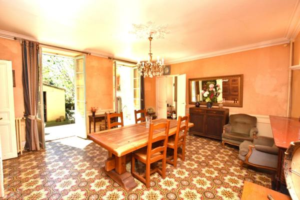 Maison de Maître 276m² habitable, jardin, dépendances