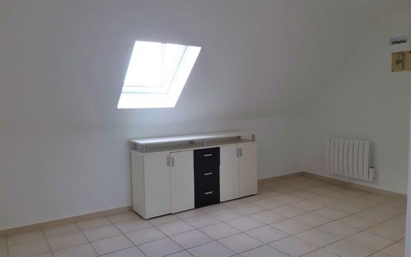 Appartement à louer    1 pièce • 22,71 m2 Cuise-la-Motte