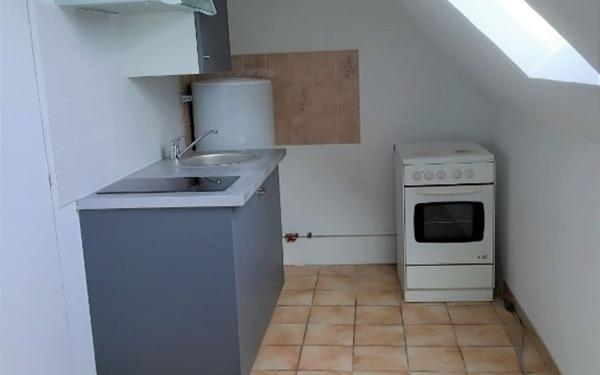 Appartement à louer    1 pièce • 22,71 m2 Cuise-la-Motte