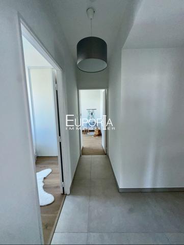 Appartement Attique T4 100 m² avec terrasse de 79m2 à Sainte-Foy-Lès-Lyon