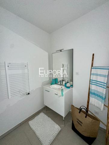 Appartement Attique T4 100 m² avec terrasse de 79m2 à Sainte-Foy-Lès-Lyon