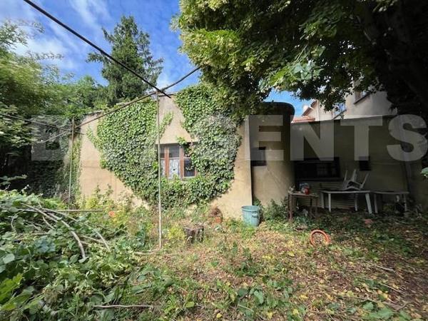 PLAIN PIED DE 100M² A RENOVER ENTIEREMENT SUR 330M² DE TERRAIN