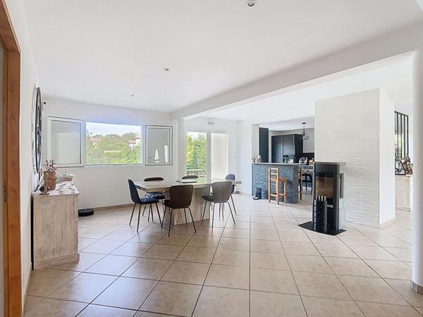 Maison 7 pièce(s) 180 m2, VISITE VIRTUELLE sur demande