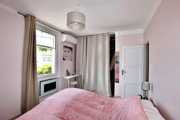 Maison à vendre 6 pièces LE LAVANDOU-SAINT CLAIR (83)
