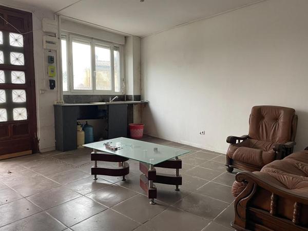 Maison en pierre vue sur la Garonne - Fort potentiel - Cambes