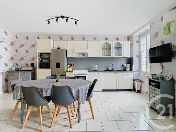 Maison à vendre  5 pièces - 84,90 m 2   TRELIVAN  - 22