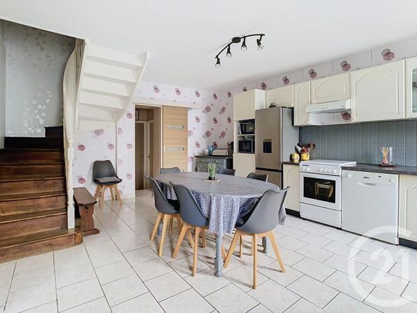 Maison à vendre  5 pièces - 84,90 m 2   TRELIVAN  - 22