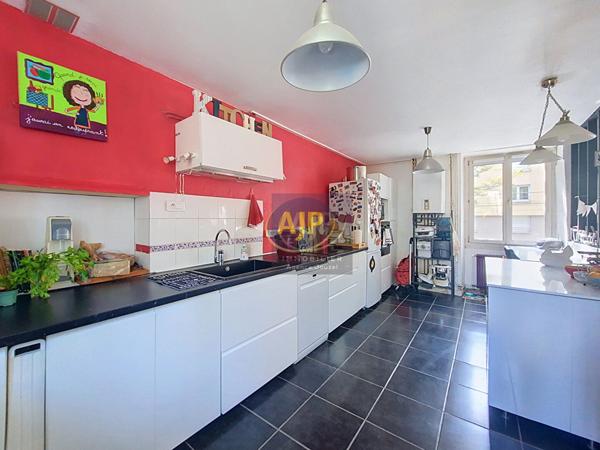 Appartement à vendre Nantes - 7 pièces, 155m² avec 5 chambre(s) à 374 500€ - AJP Immobilier Nantes Jouzel