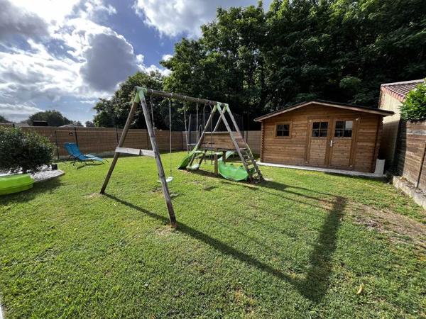 Maison 293 216 € Castelnau-de-Médoc 5 p 98 m² DPE A