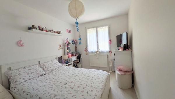 Maison 293 216 € Castelnau-de-Médoc 5 p 98 m² DPE A