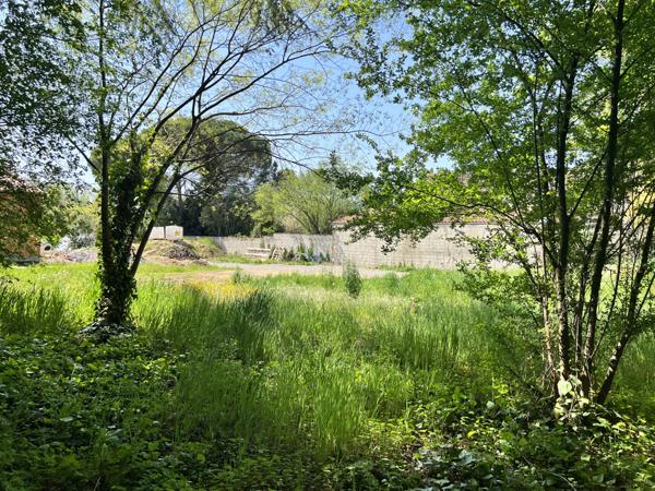 Saint-Privat (07200) BELLES PARCELLES CENTRE DE SAINT PRIVAT