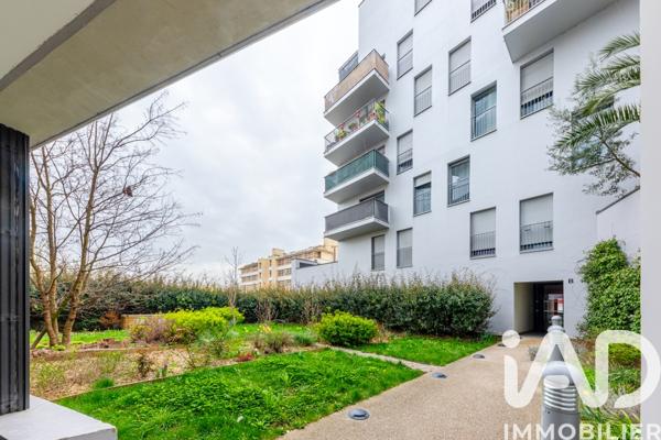 Appartement à vendre 4 pièces 80,47 m² Saint-Denis