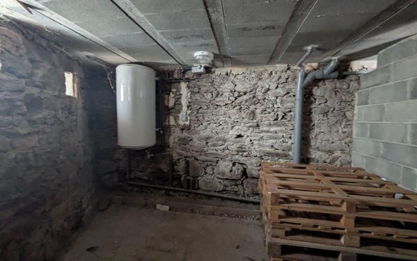 Maison à louer    2 pièces • 29,60 m2 Saint-Cyprien-sur-Dourdou