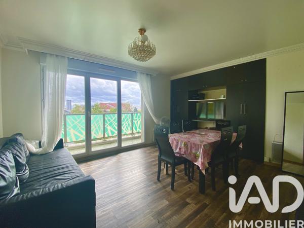 Location appartement 4 pièces 83 m² Aubervilliers