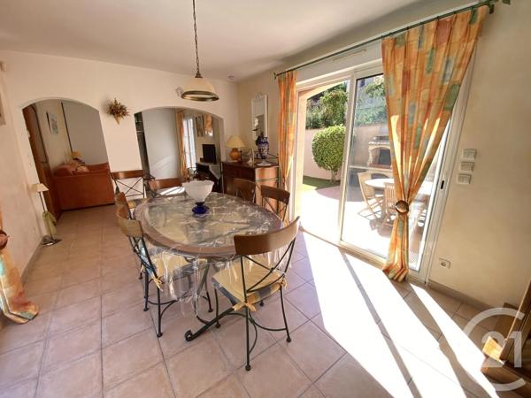 Maison à vendre  4 pièces - 80 m 2   STE MAXIME  - 83