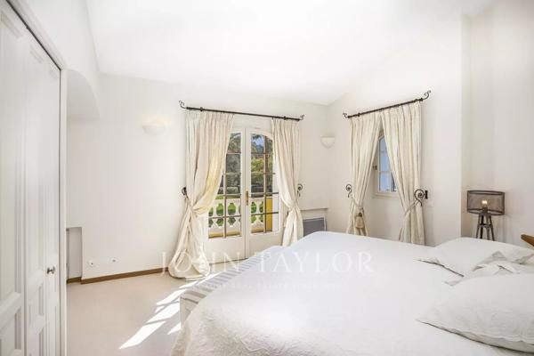 Magnifique Villa d’Exception dans les Parcs de Mougins – Domaine Sécurisé
