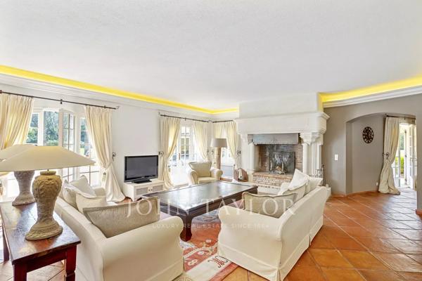 Magnifique Villa d’Exception dans les Parcs de Mougins – Domaine Sécurisé