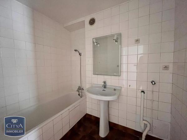 Maison à louer 2 pièces 42m² Blois (41000)