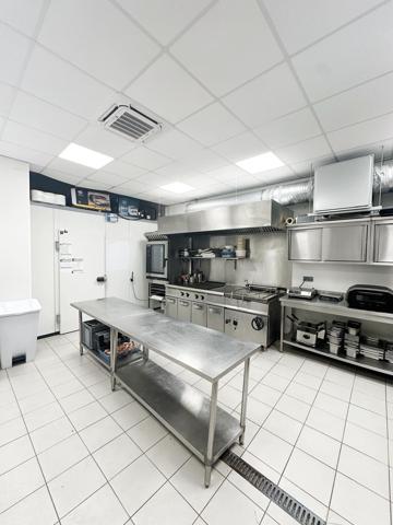 Fonds De Commerce
        
        - 80 m² 95 000 € *