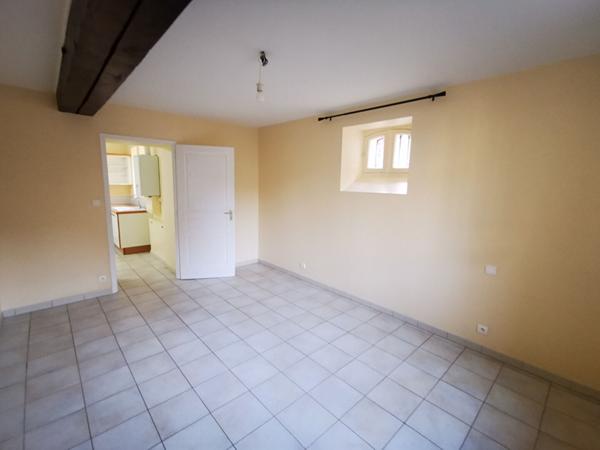 Location Appartement77 m² - 4 Pièces - LUCON (85400)