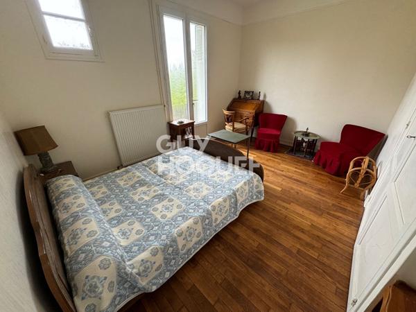 Maison familiale de 200 m2 avec 5 chambres à Dordives et son terrain de 2800 m2.