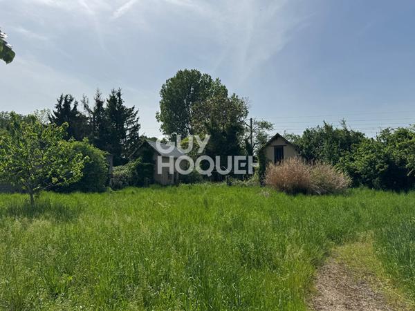 Maison familiale de 200 m2 avec 5 chambres à Dordives et son terrain de 2800 m2.