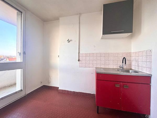 STUDIO à vendre en dernier étage- Idéal investisseur
