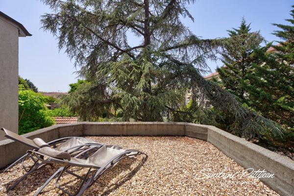 Maison bourgeoise 228m² - 6 chambres - Jardin - Saint Priest Village