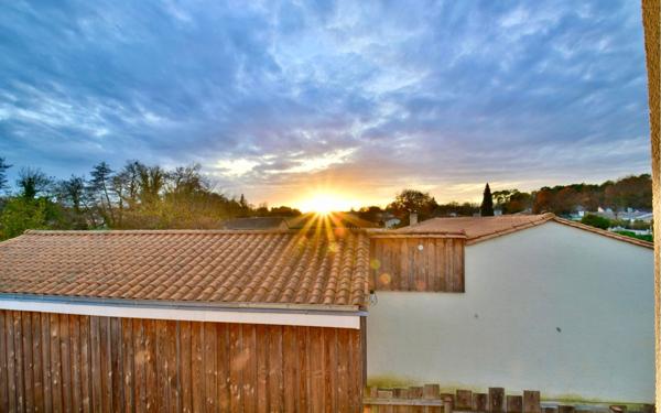 Maison à vendre    5 pièces •  Martillac