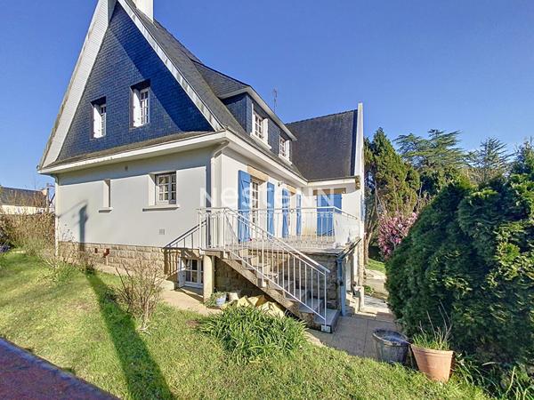 En plein centre de Quimperlé : Belle Maison Néo-bretonne