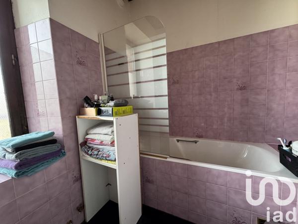 Maison 5 pièces de 75 m² à Le Tronchet (35540)