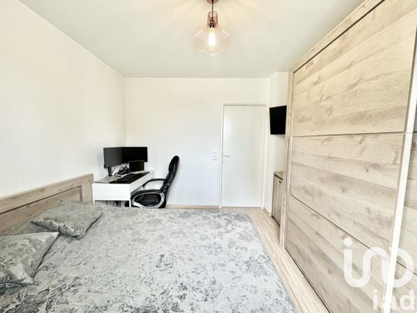 Appartement 3 pièces de 64 m² à Massy (91300)