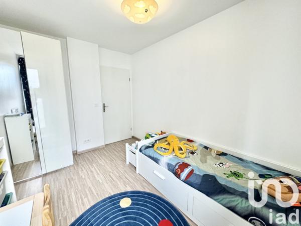 Appartement 3 pièces de 64 m² à Massy (91300)