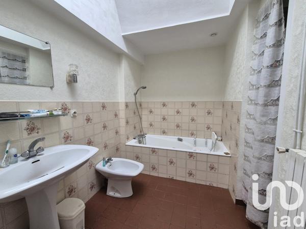 Maison à vendre 5 pièces 177 m² Neuvy-Bouin
