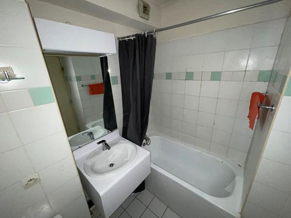 A LOUER : T1 à LILLE • • 460 € CC • Réf. 2929343