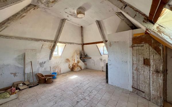 Maison à vendre    9 pièces •  Roujan