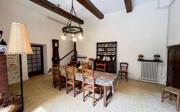 Maison à vendre    9 pièces •  Roujan